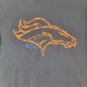 NFL Team Apparel Denver Broncos Short Sleeve Black T Shirt Medium